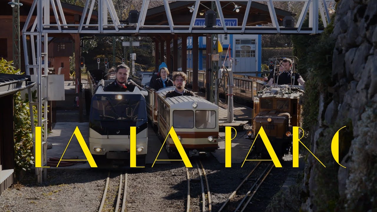 LA LA PARC - La Bande d'Annonce Officielle [Parodie La La Land — Another day of sun]