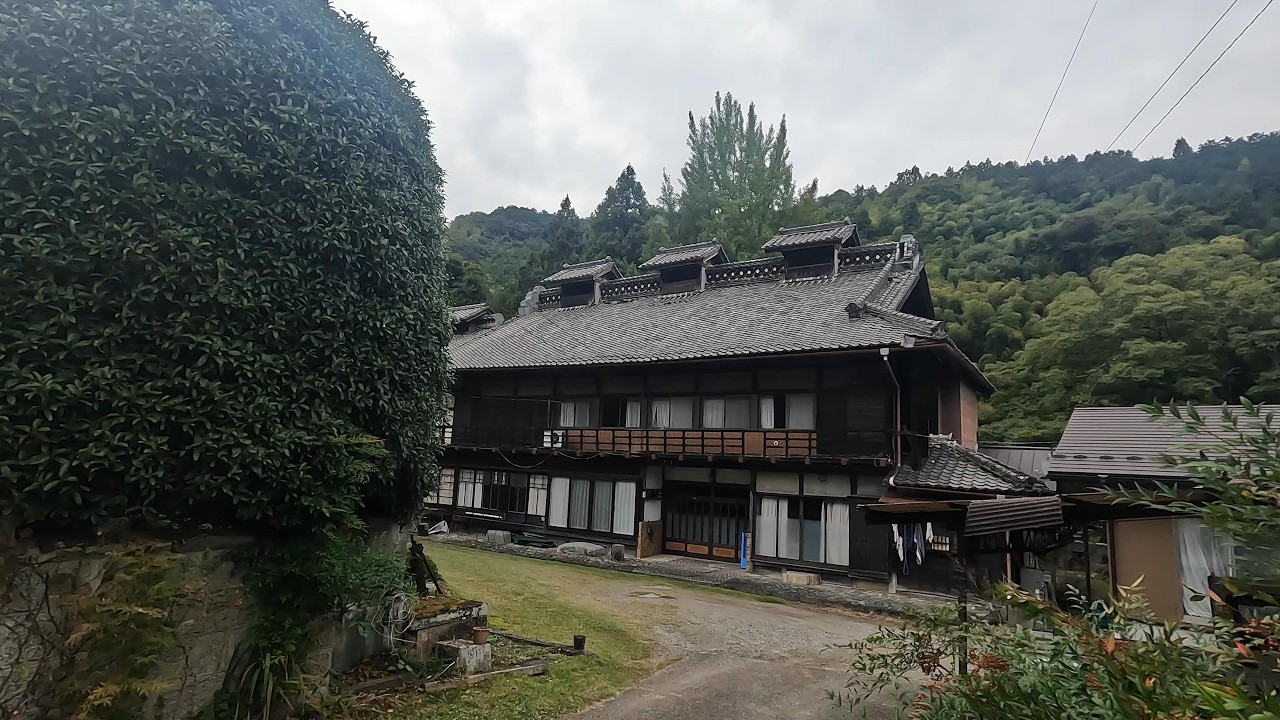 【群馬県甘楽町】歴史的価値のある養蚕古民家や文化財級の美しい廃墟