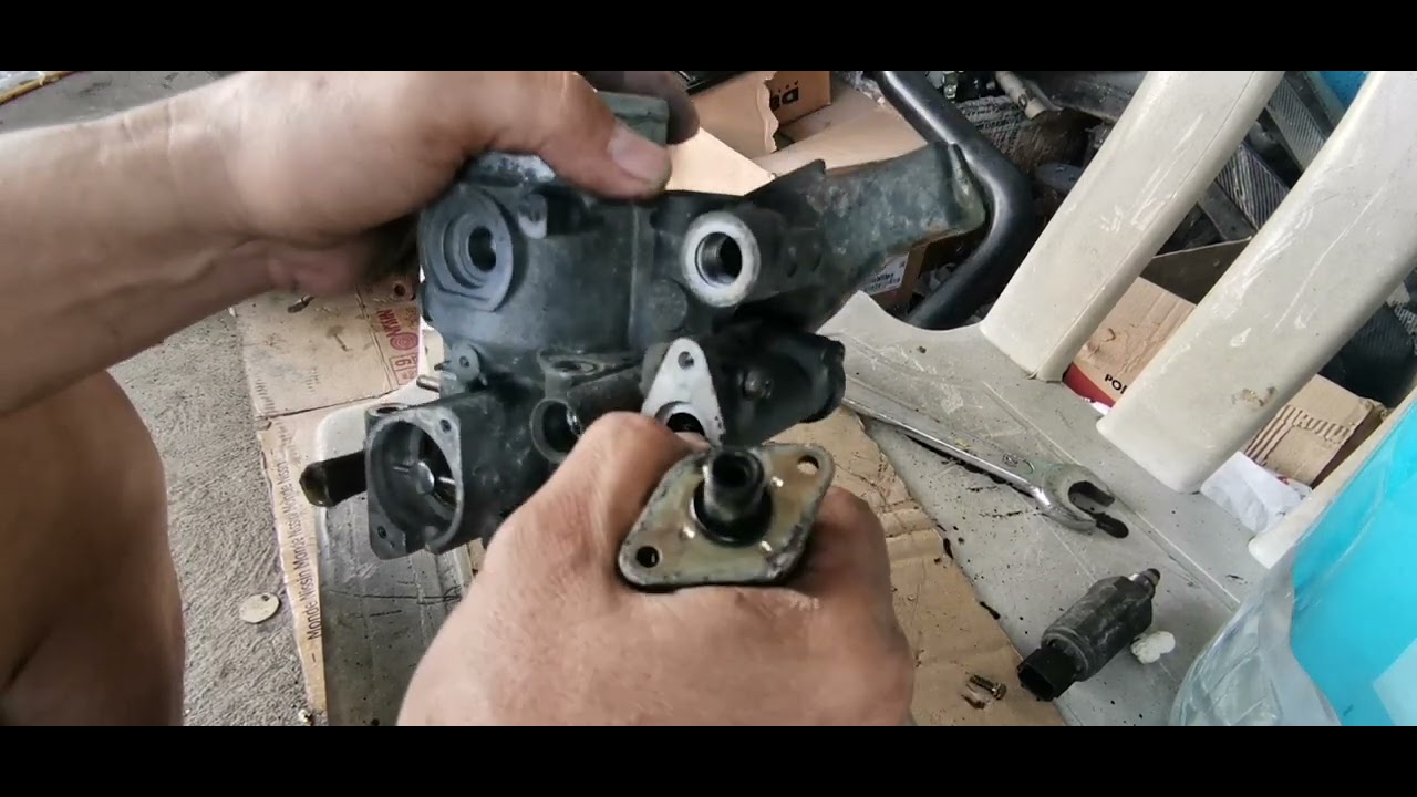 throttle body cleaning and resetting #car #carmaintenance #carrepair #nissan #nissansentra