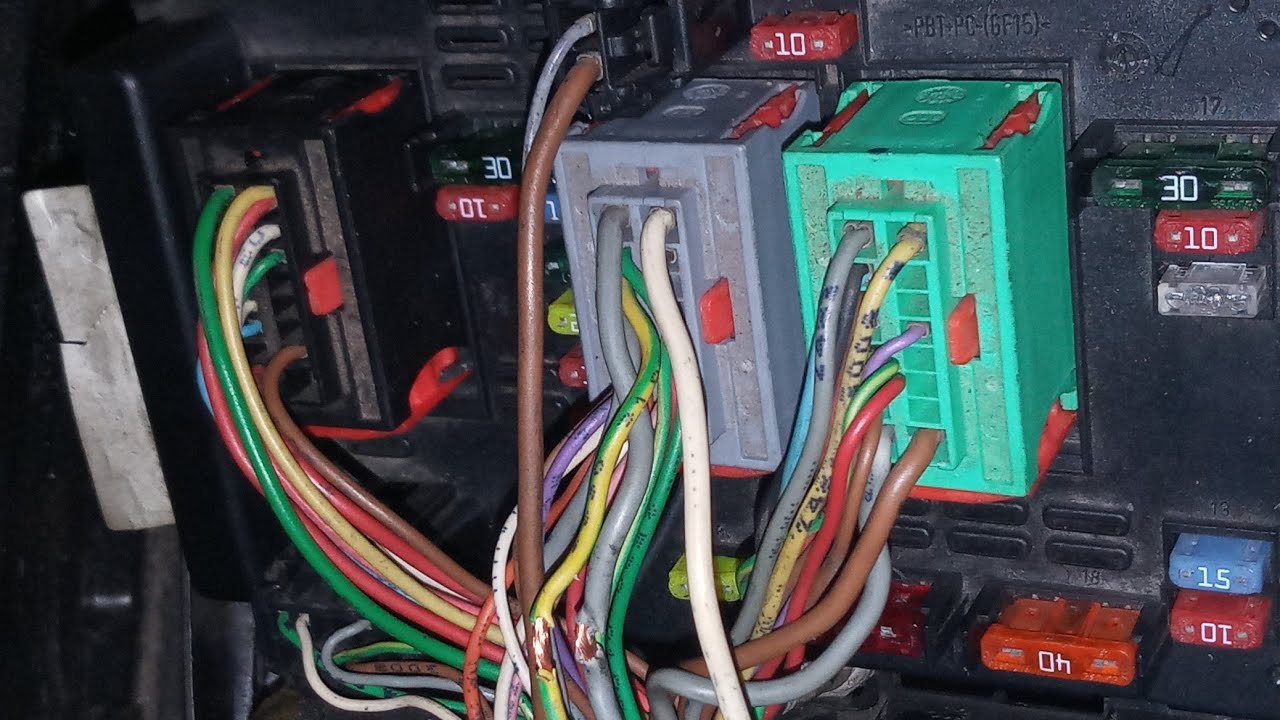 Peugeot 206 com defeito nas luzes,resolva fácil.