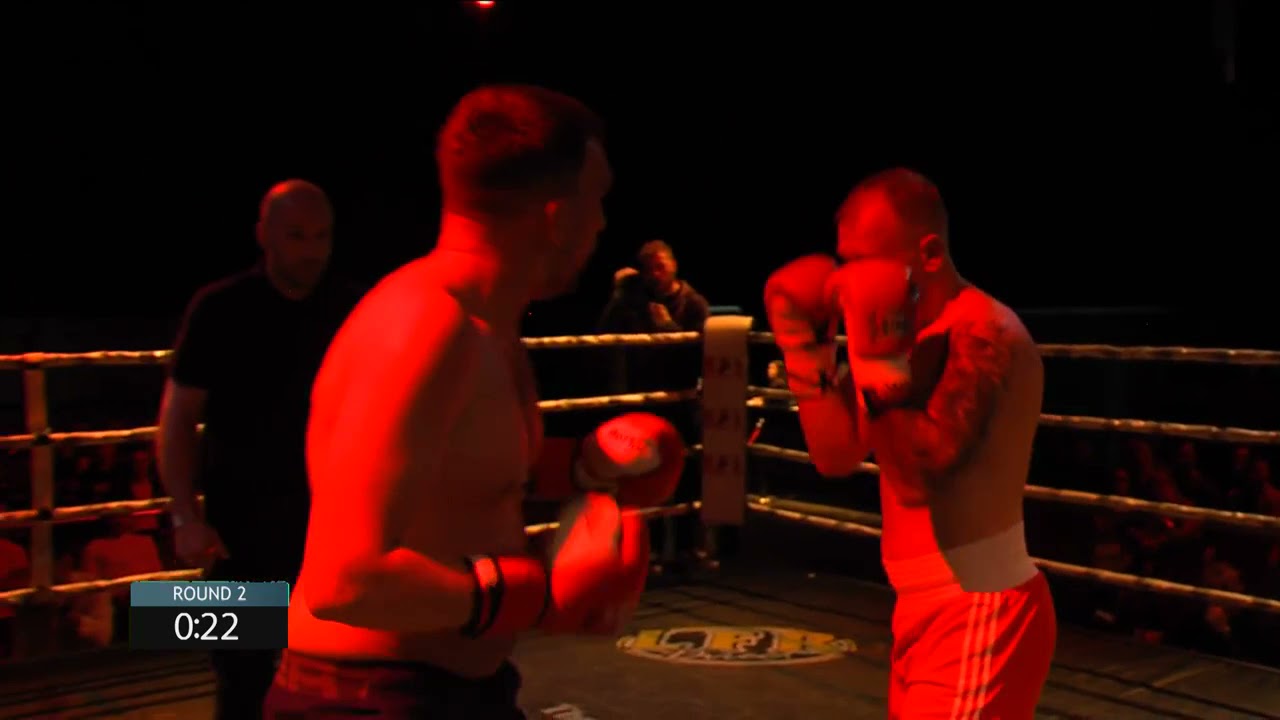 Super Mario vs Leon Jones | Welsh Combat League 9