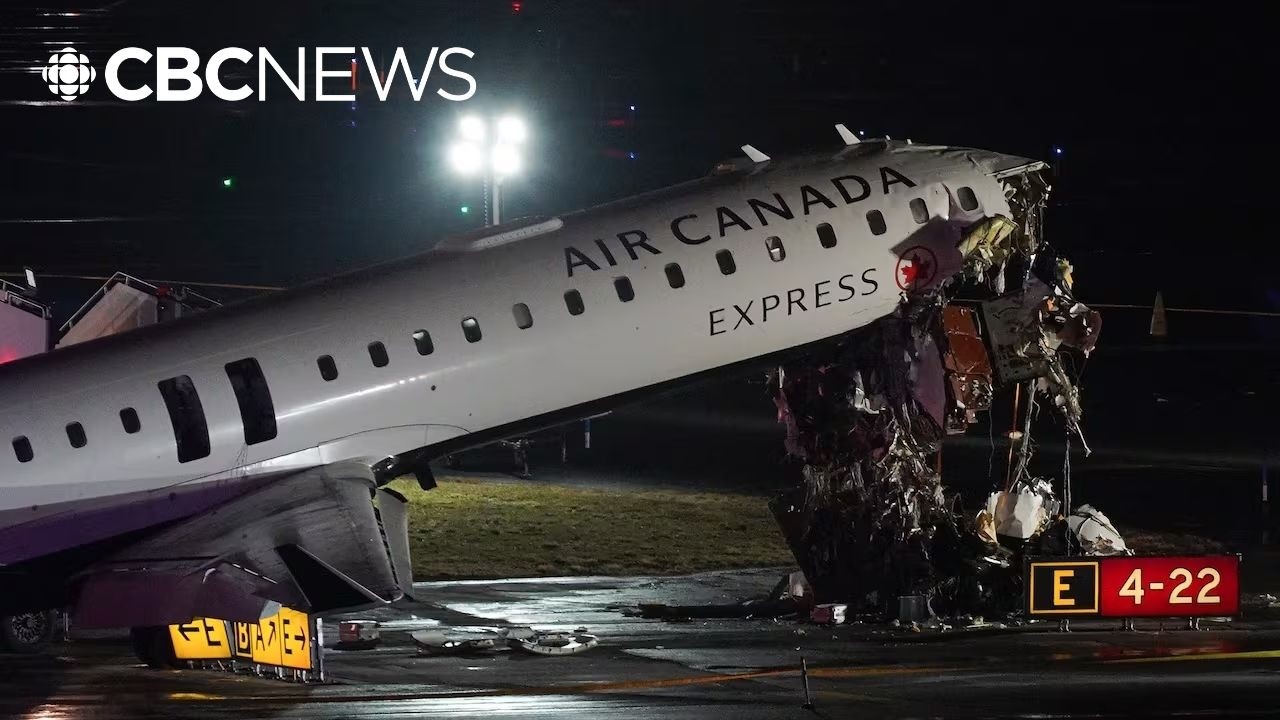 2 Air Canada pilots killed after jet collides with rescue vehicle at New York's LaGuardia airport