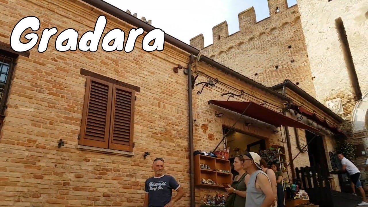 il meraviglioso ed incantevole borgo di Gradara ( Pesaro Urbino - Marche - Italy )