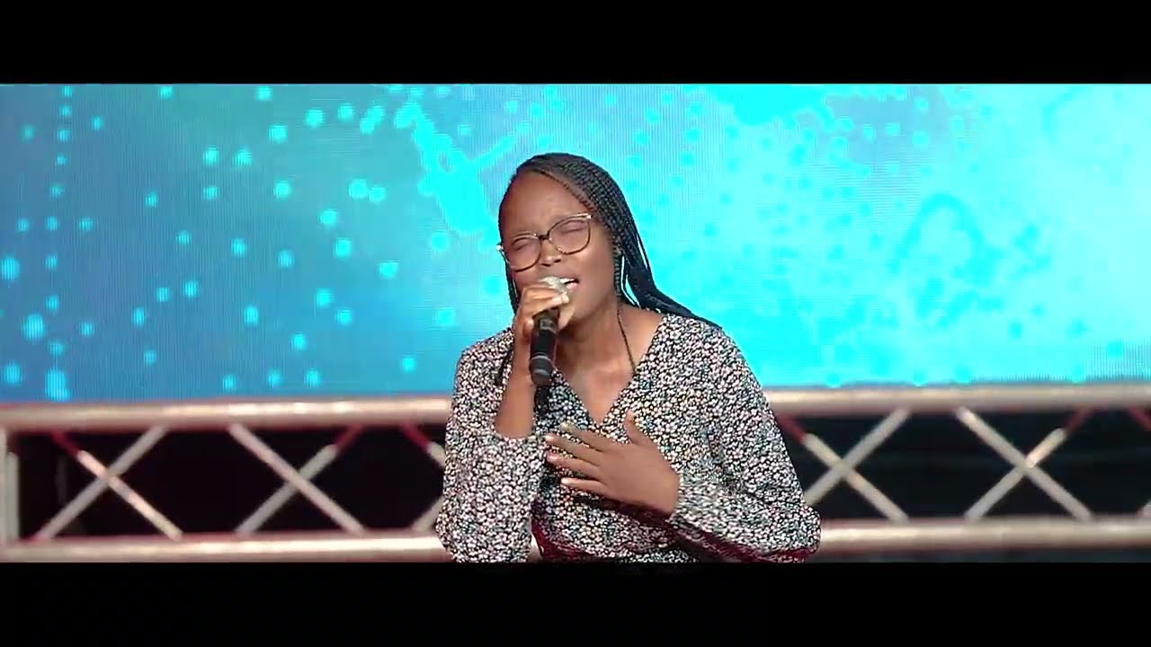COMBIEN J'AIME JESUS  - Par Becky Kashama "Cubase"