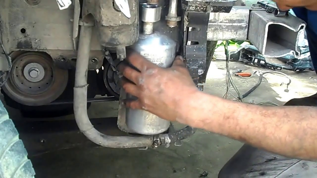 Comment changer un filtre deshydrateur RENAULT MEGANE II CLIM.تغيير فلتر مكيف رينو ميجان II CLIM.