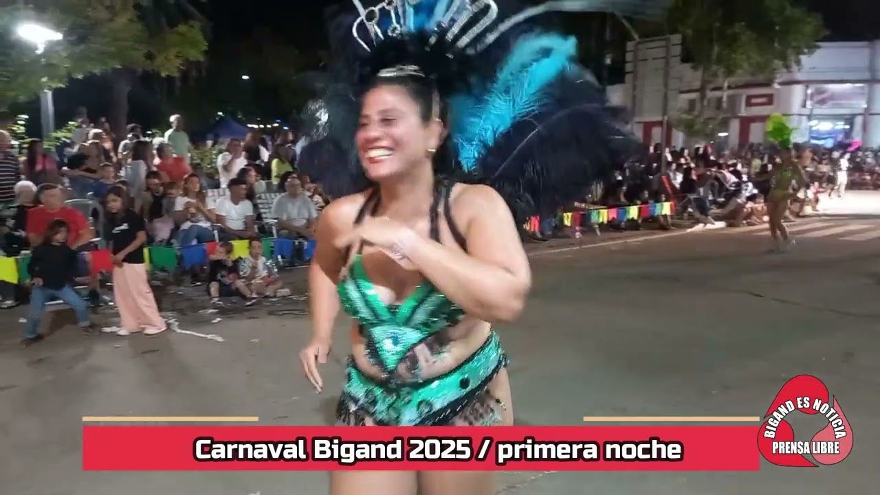 CARNAVAL BIGAND 2025 PASO DE LA COMPARSA LOCAL VIERNE 21 PRIMERA NOCHE