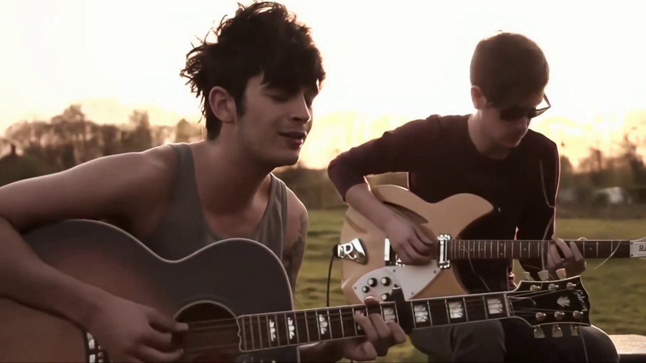 Matty Healy & Adam Hann (The 1975) - 102 (Remastered)