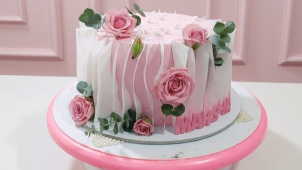 Viral Pink Cake Trend: Cake Decorating – How to Apply Edible Paper Like a Pro! 💖