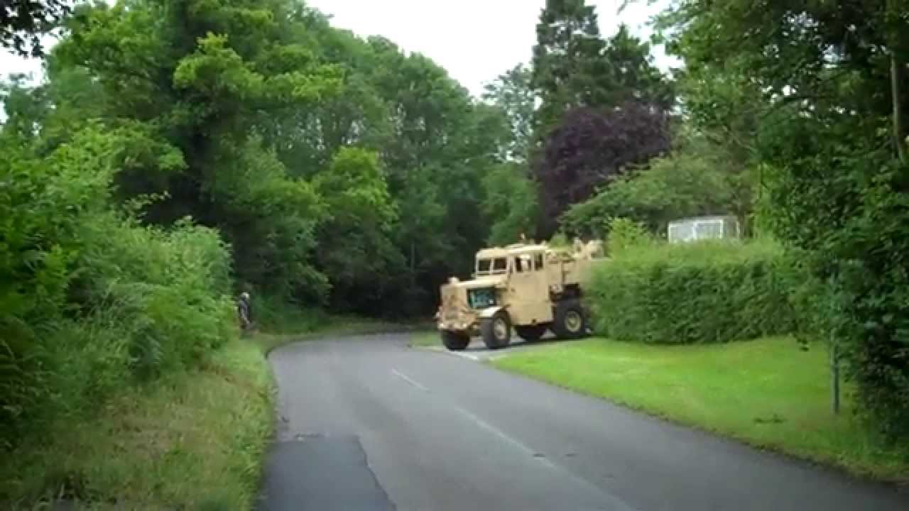Scammell Explorer pulling Scammell Constructor