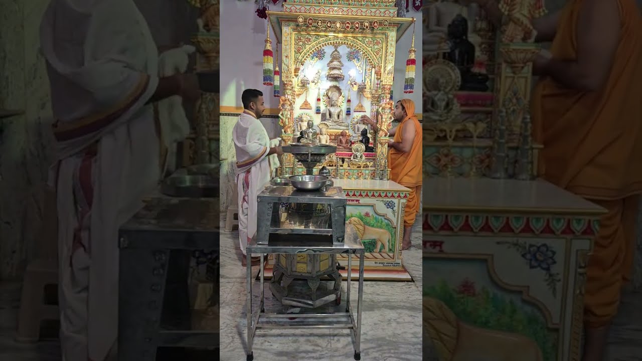 Jain Abhishek Live .Shree1008 Parshwatha digamar jain mandir mandleshwar 16.02.2026