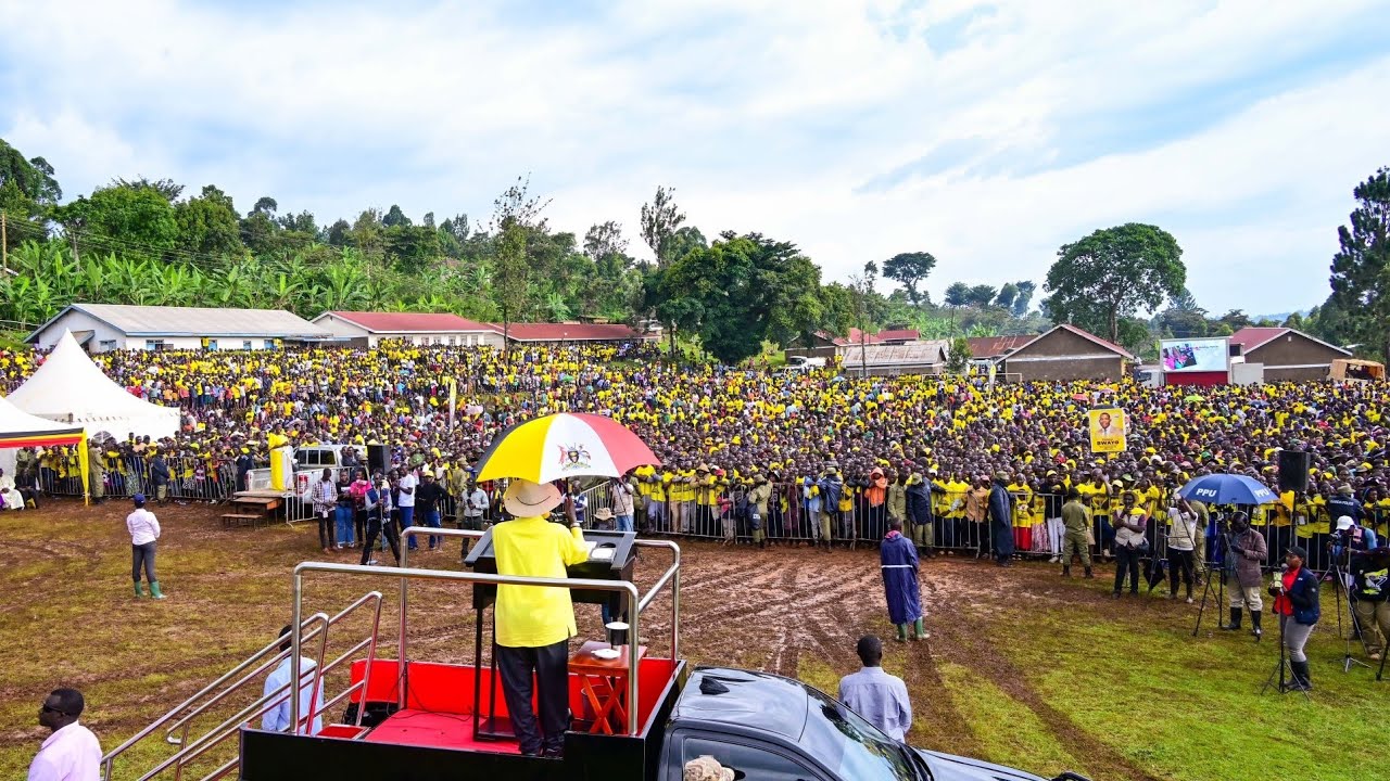 Museveni back to the mountains of Namisindwa combing through villages for Presidential reelection 
