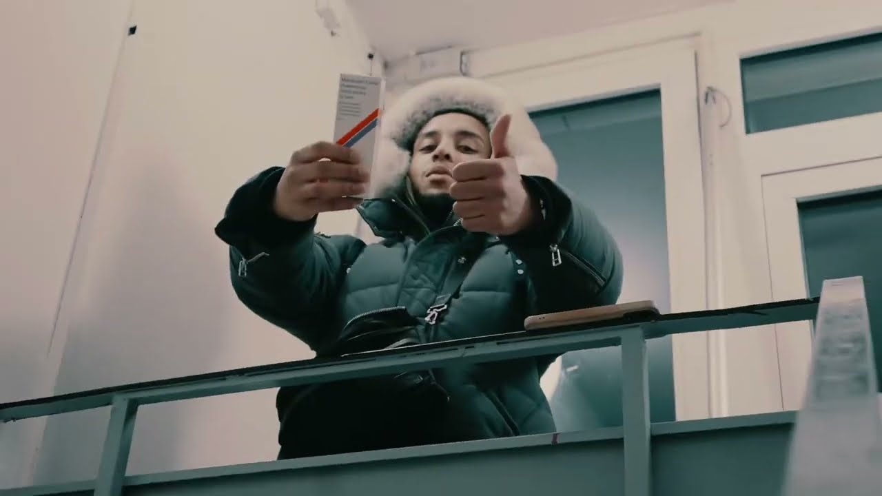 Big Keen19 - Juicy/Ich bin drin (Prod. by Madein2k, MZLE & Pannoxx Beats) Official Video