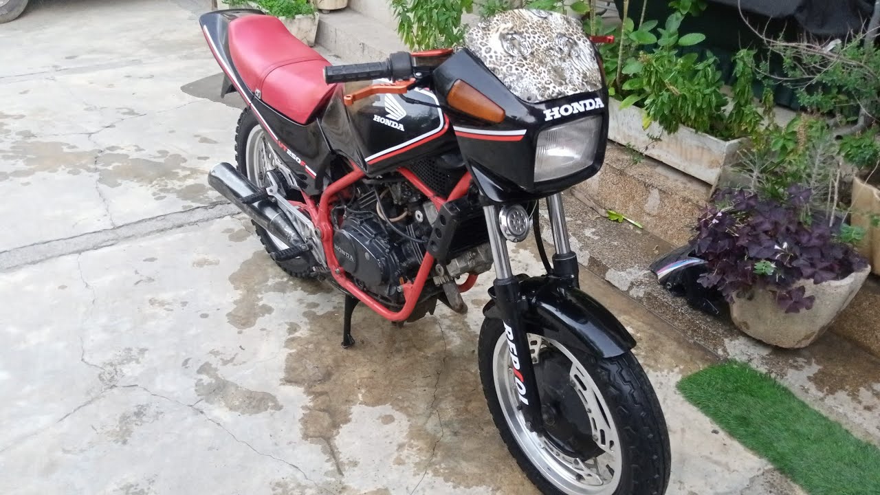 HONDA VT 250 REBUILD