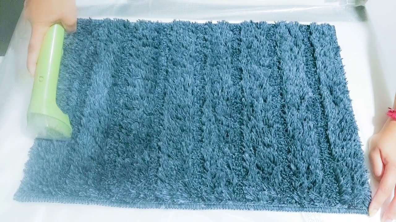 Spring time rug cleaning with soap crumbles ASMR 💕💦 pavement scrubbing extra! satisfying 🤤