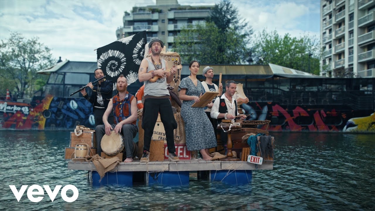 La Caravane Passe - Insulaire (Clip officiel) ft. Oriane Lacaille, Fixi