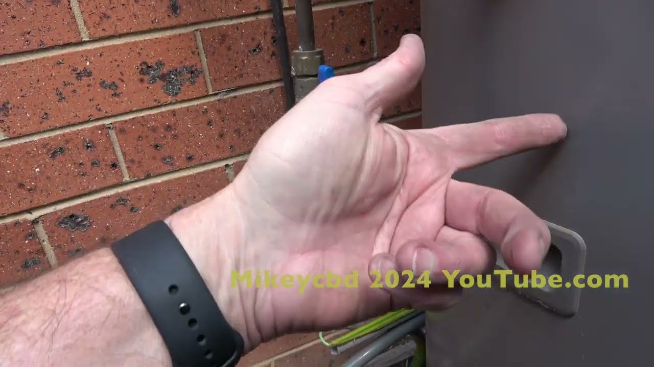 Chromagen Hot water system DIY Anode replacement #chromagen  #heatpump #sacrificialrod