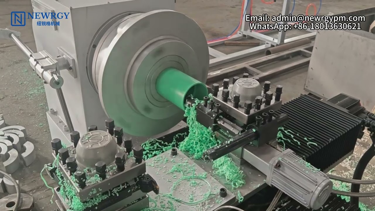 Plastic pipe threading machine