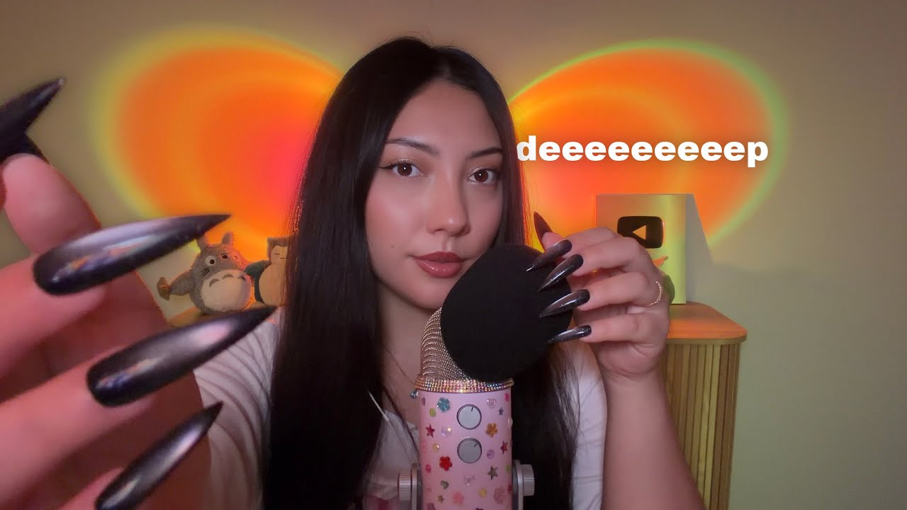 the only ASMR trigger that can give me tingles even when i do it myself (deep foam mic scratching)