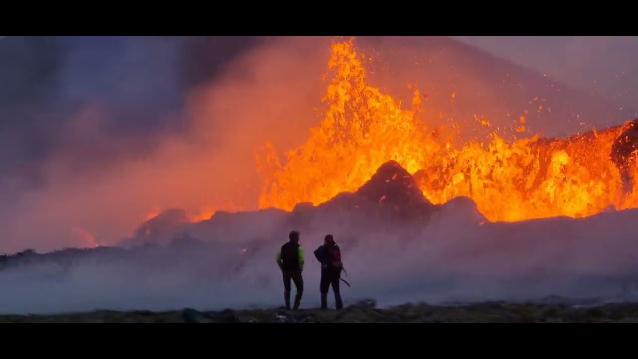 Incredible volcanic eruption in Iceland!  07/10/2023🇮🇸📽🌋