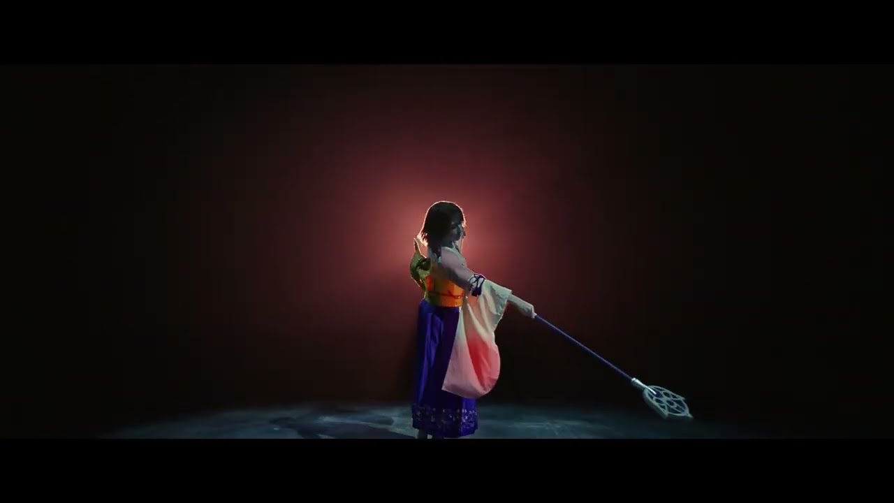 Summoner Yuna Dances in 
