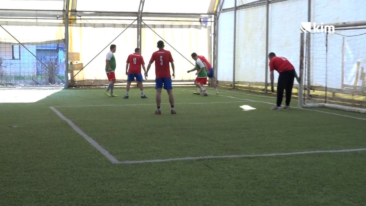 Donja Gušterica: Prosvetni radnici humanitarnim turnirom podržali lečenje svog suseda