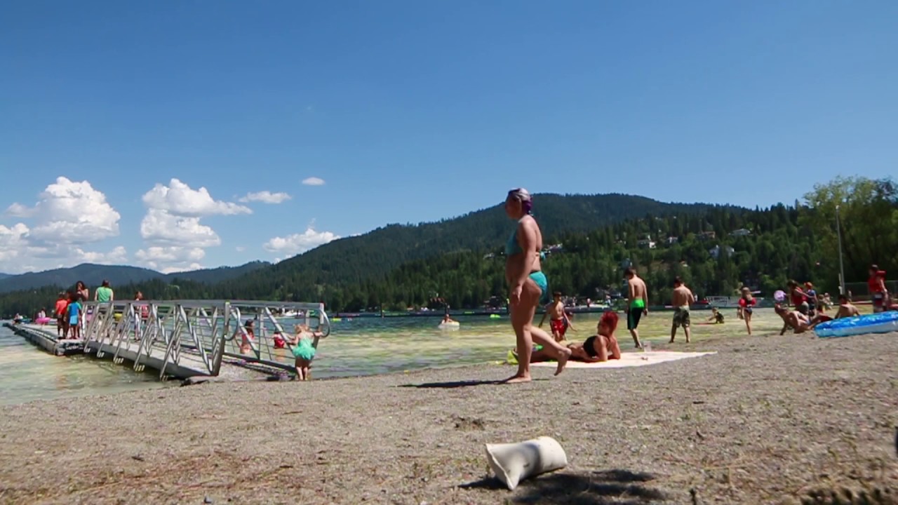 Airbnb - Large Family Review Style