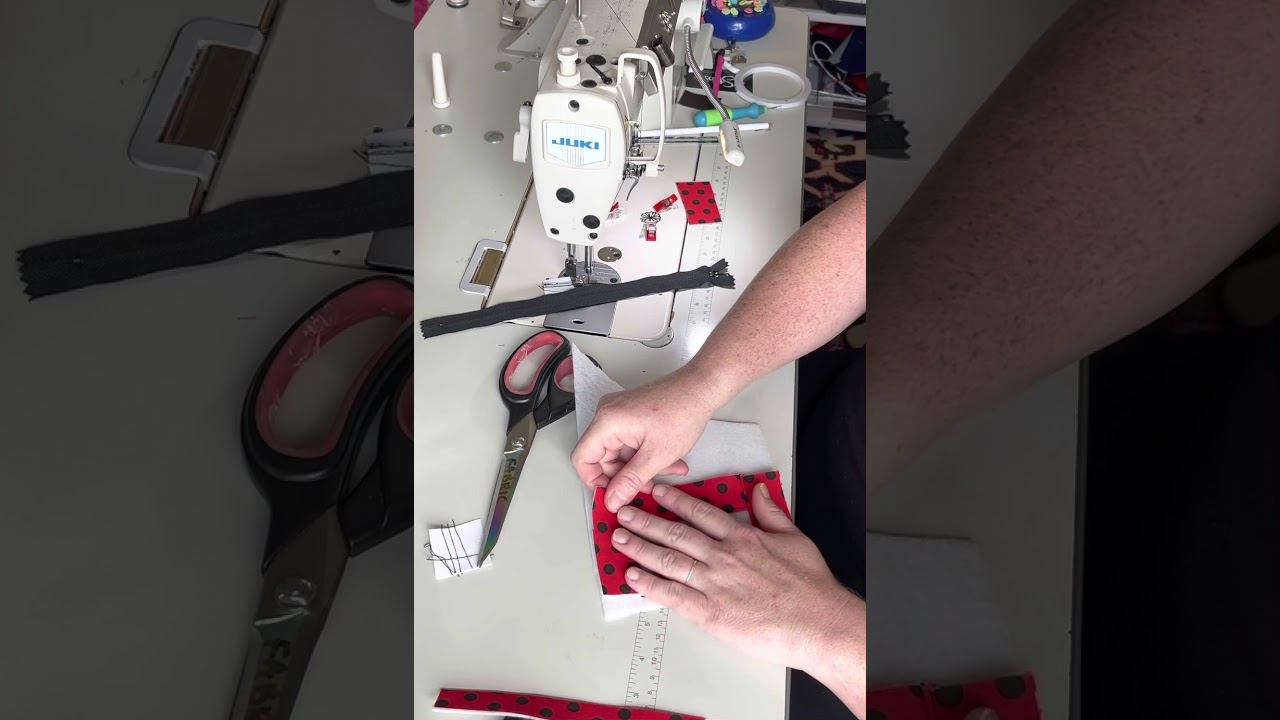 How to create a CGM or Pump Pouch