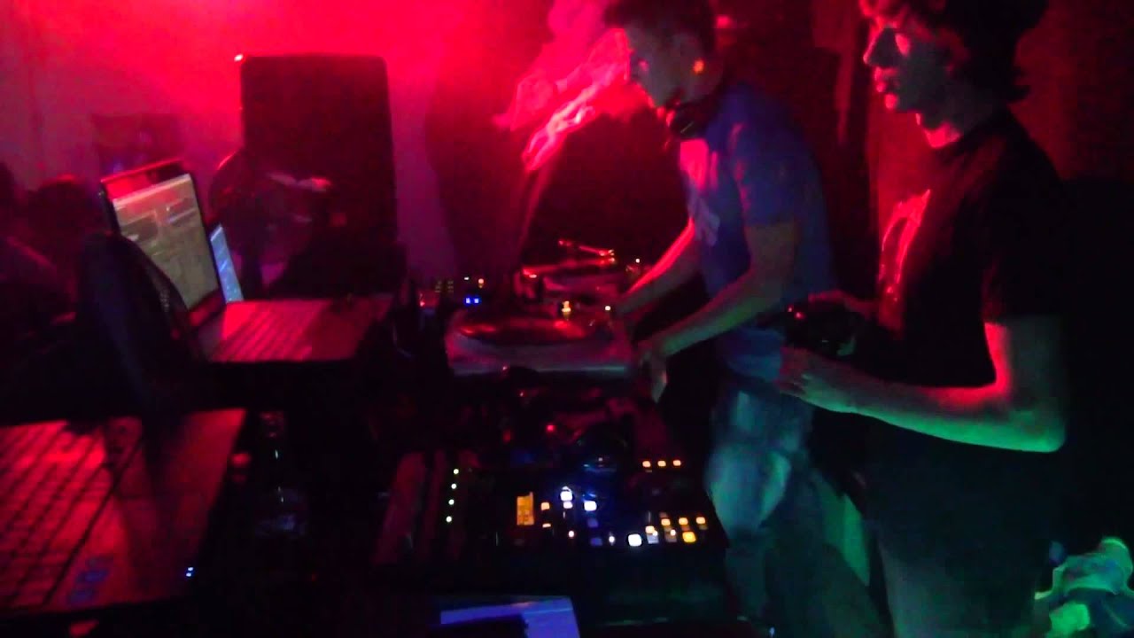 school's out Party am 22.12.2011 im KOMM