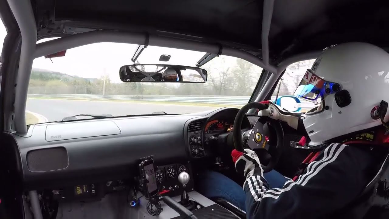 Honda S2000 9000RPM VTEC Screamer enjoys Nürburgring Nordschleife full course