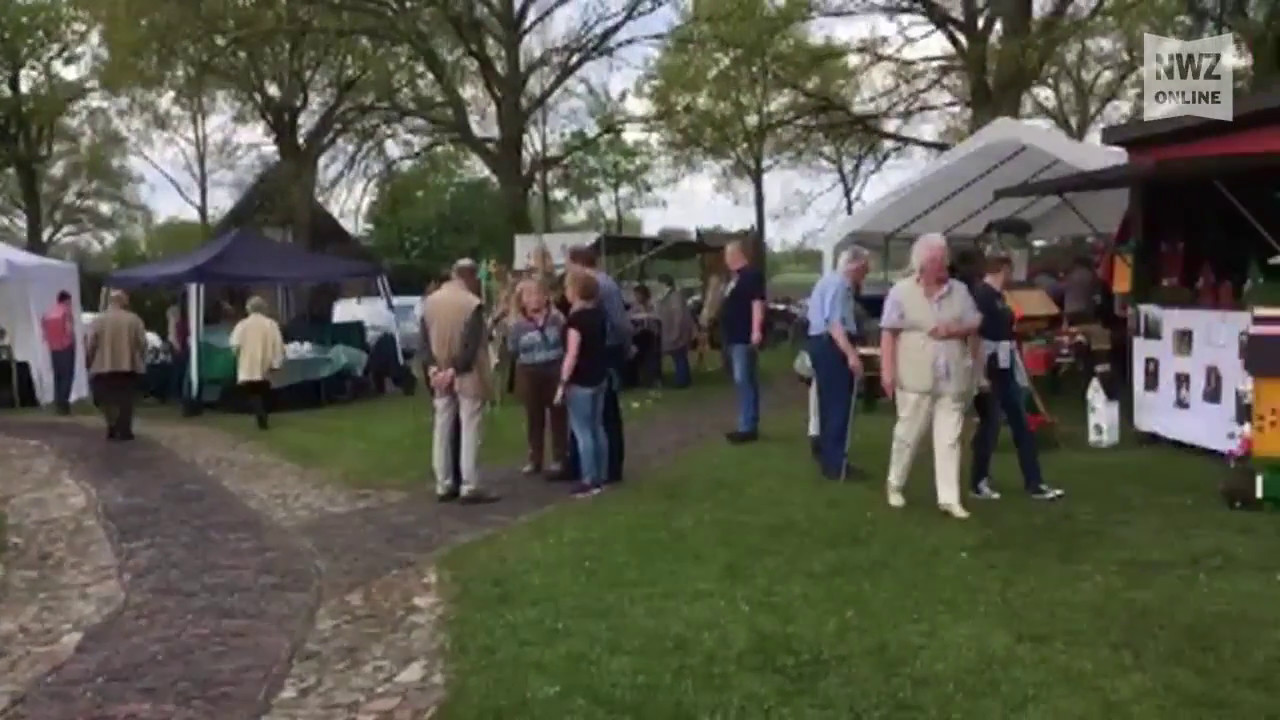 Warkelmarkt auf dem Westerloyer Mühlenhof
