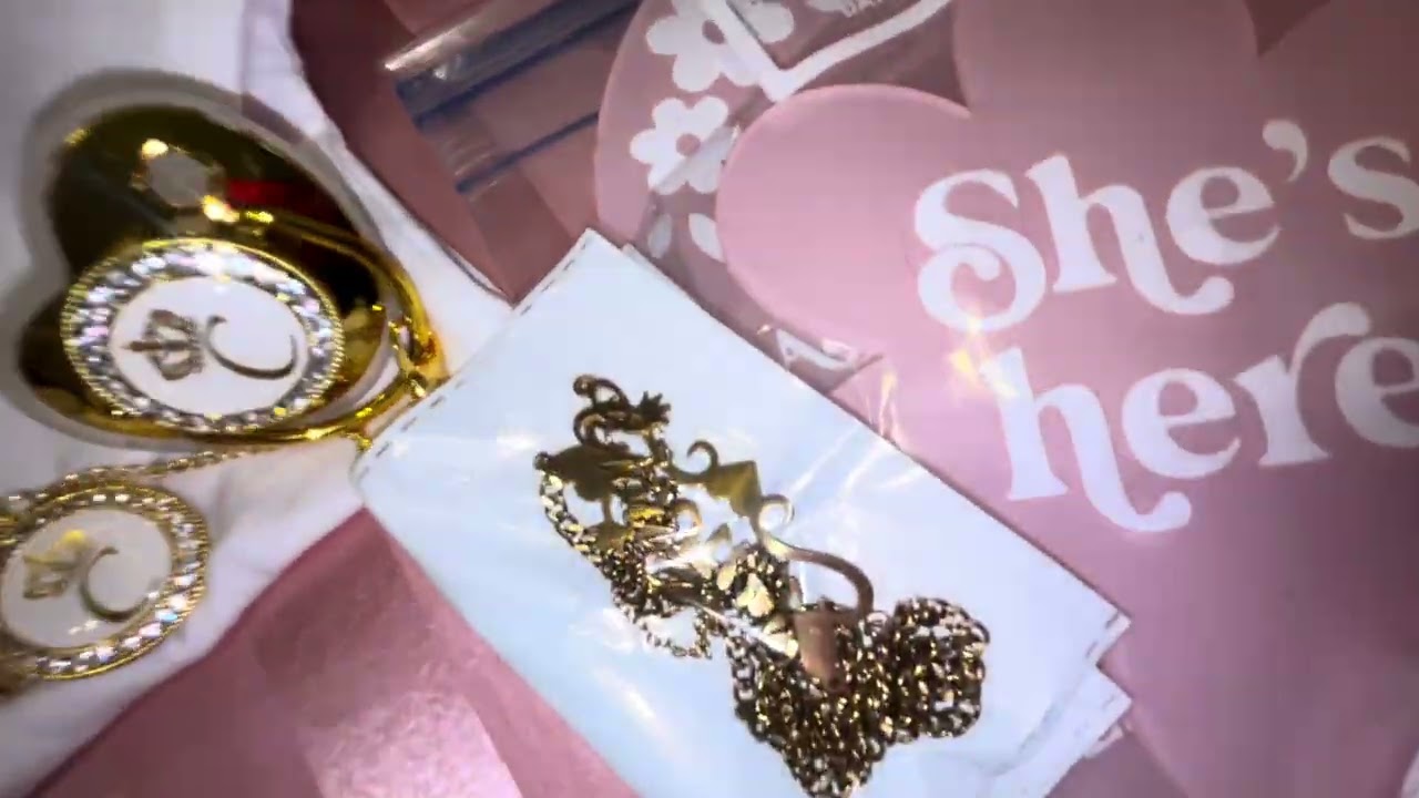 What I packed in my baby’s hospital bag + custom baby headband bow