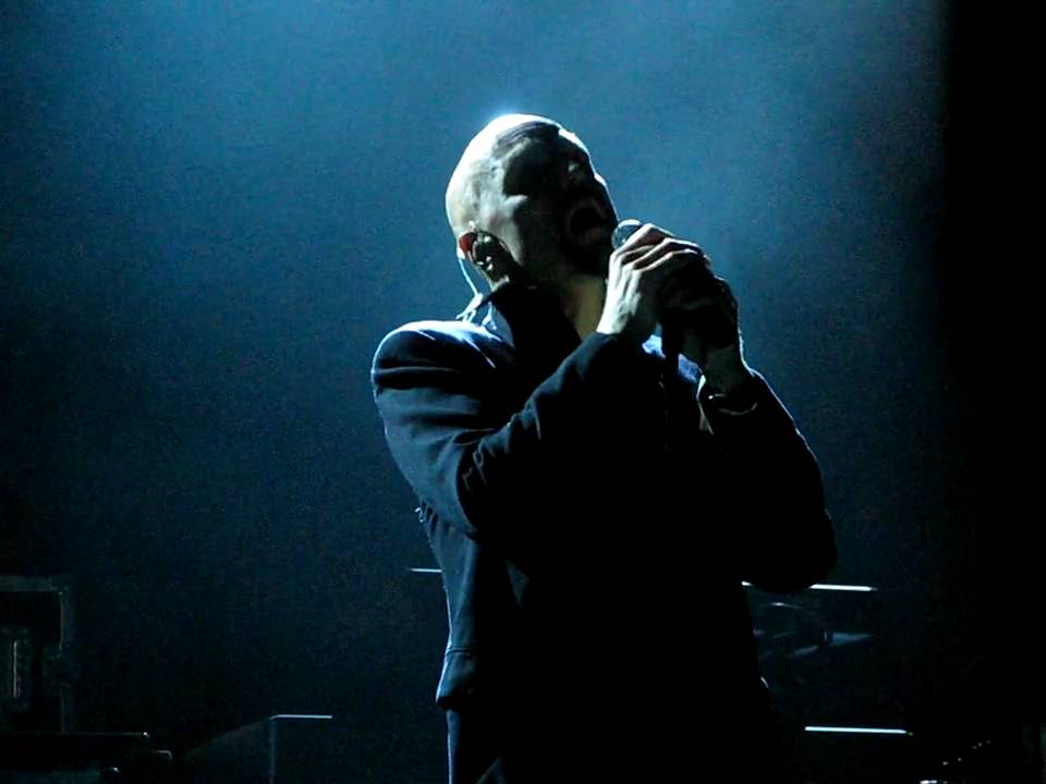 James - Top Of The World - Southend Cliffs Pavilion 12/04/2010