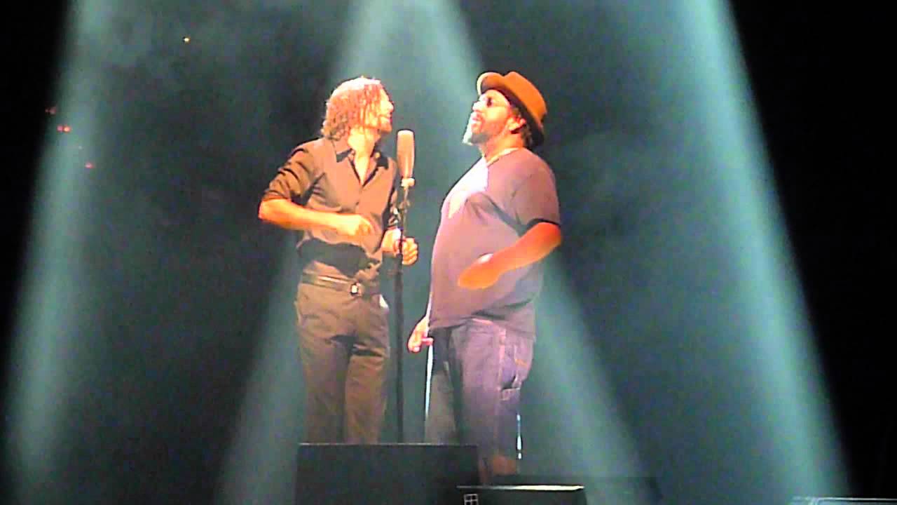 What Would Love Do (Acapella) - Jason Mraz + Toca Rivera - Live in Sydney 2011