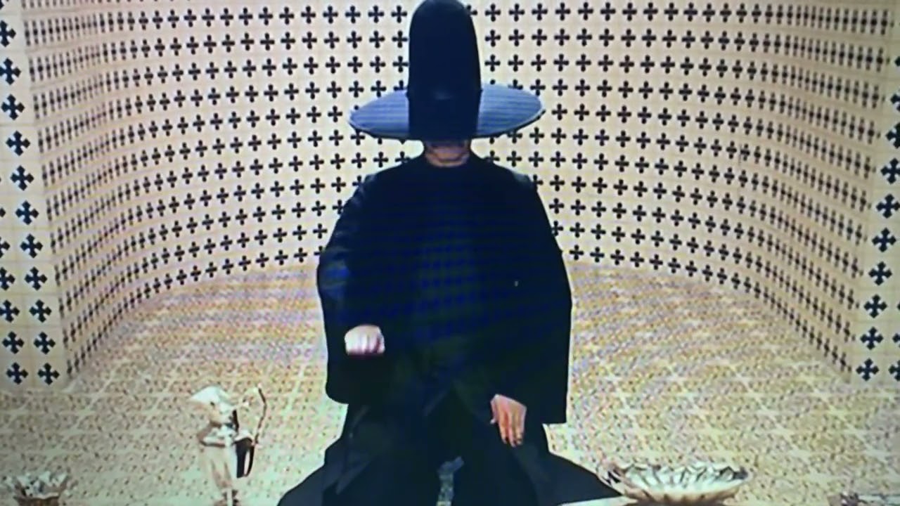 Favorite Scenes in Movies: The Holy Mountain!