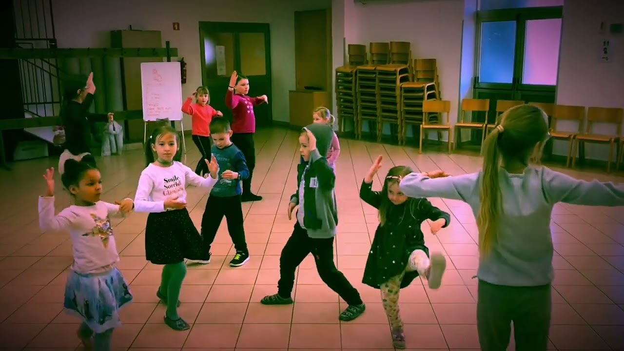 Plesni spekter Plesni tečaj Ples za otroke in mladino Ballroom Valerija Rahle Mbanwi