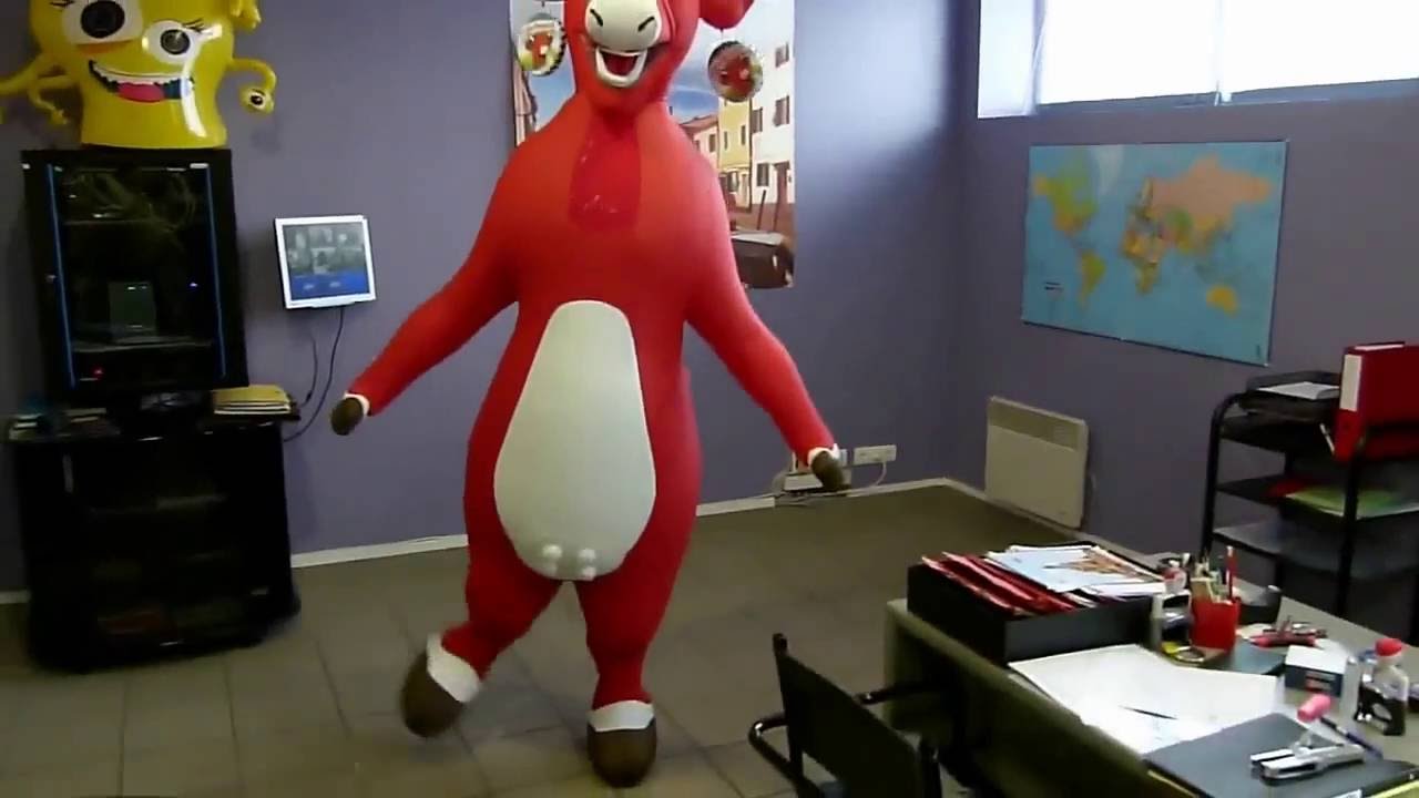 How to put on an Inflatable Costume
