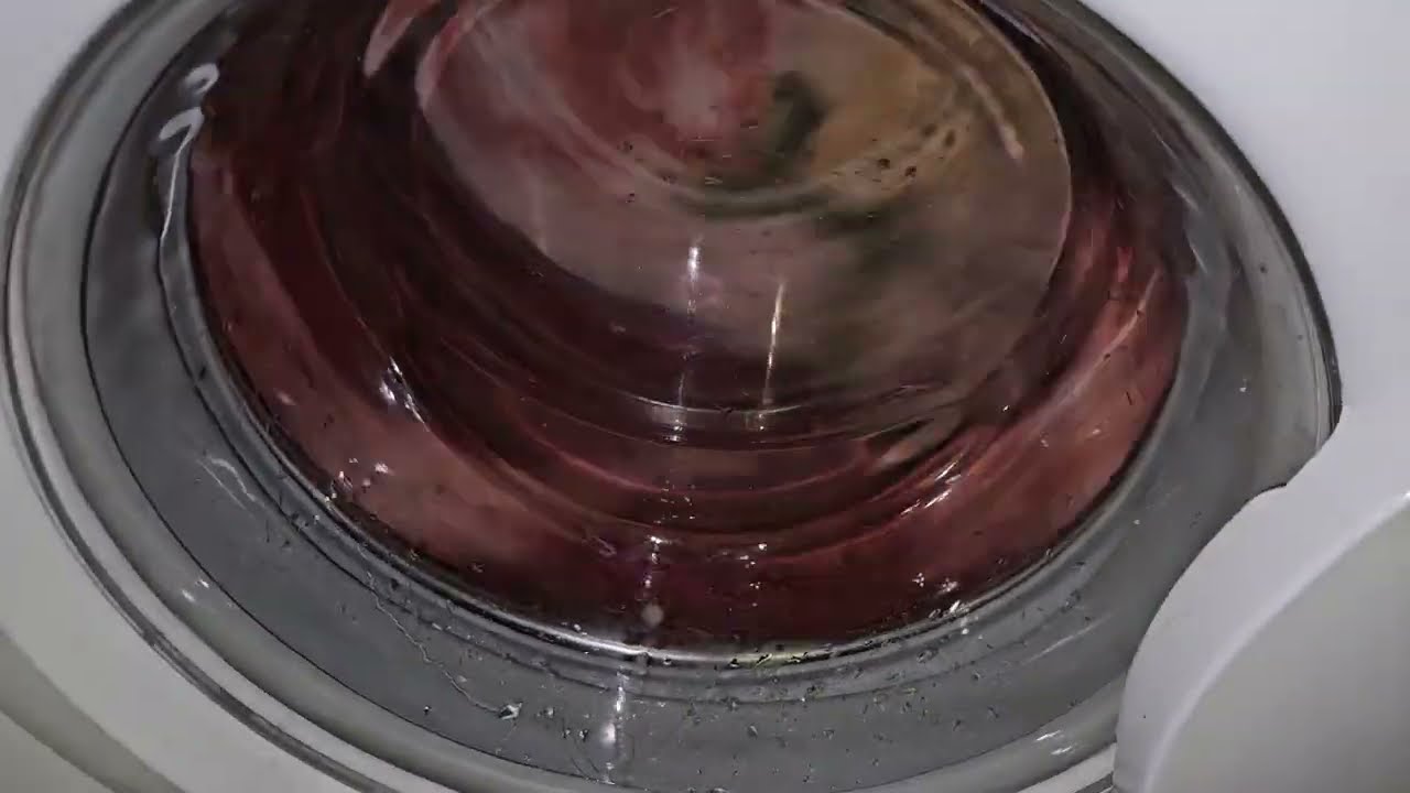Washing and spinning on indesit with a torn belt! (gone wrong...)