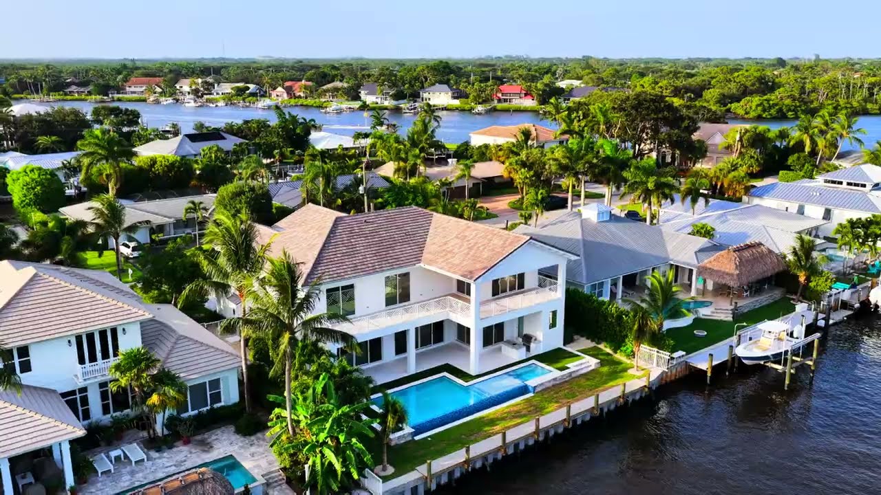 Tequesta Florida.  The Perfect Family Neighborhood.