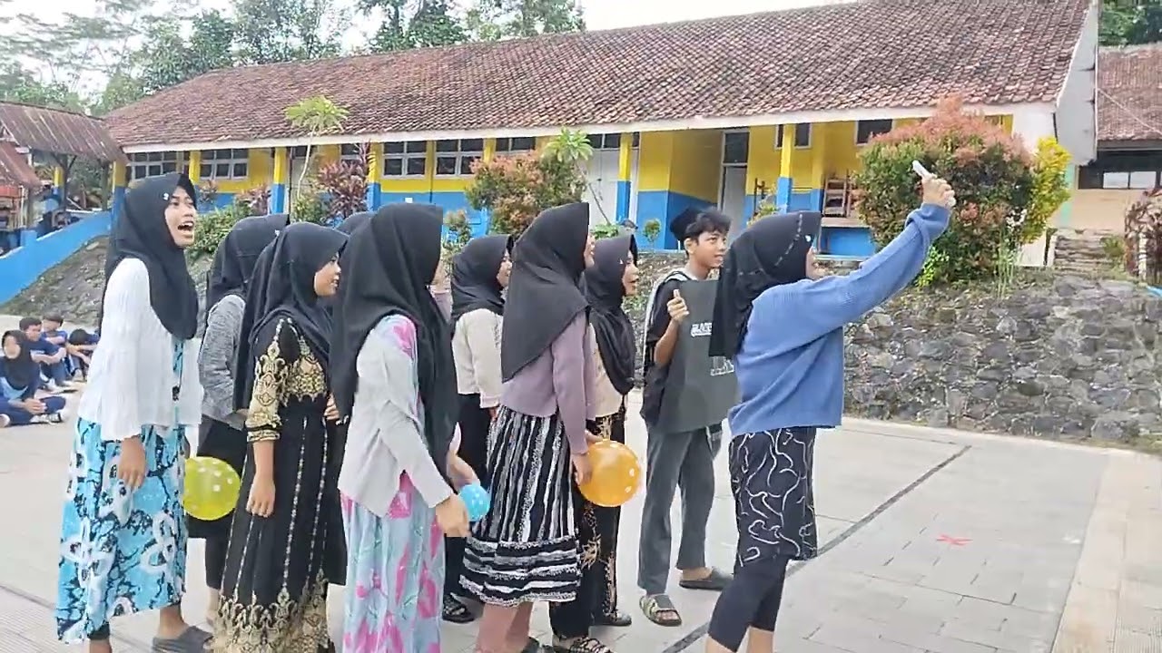 Devile kelas 9B