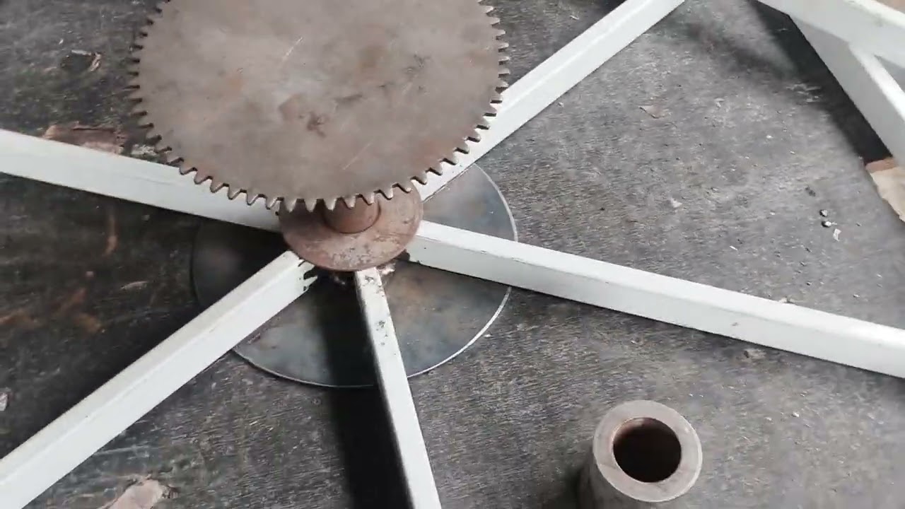 Plataforma 360° fixação do eixo central na base inferior