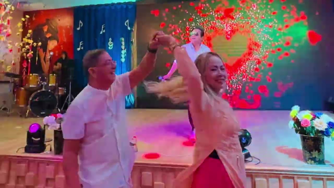 Nhac Phẩm :  PAPA. Elvis Phu Le cover .