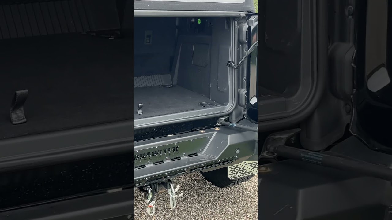 4-Door Bronco Cargo Area