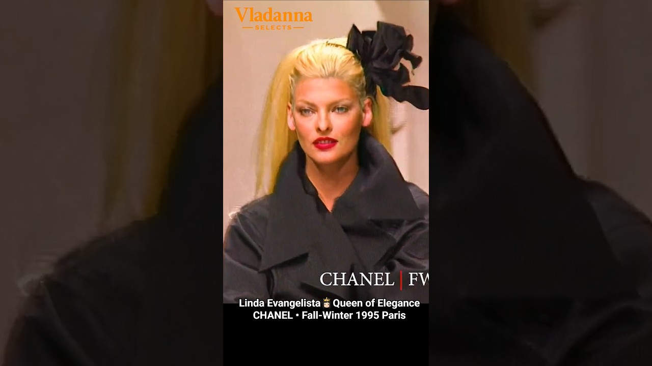 💖 1995 &bull; Linda Evangelista: Cape & Iconic CHANEL Dress &bull; Fashion History FW Paris