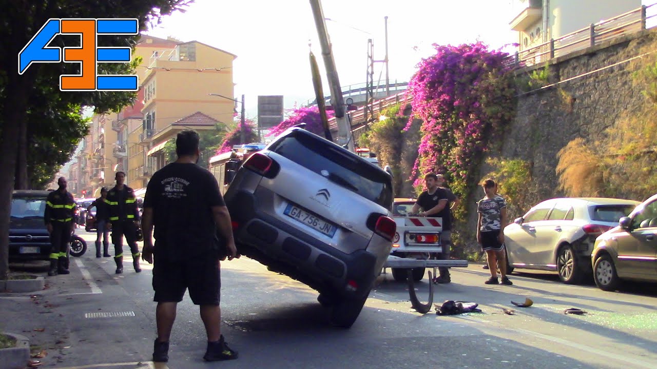 Ventimiglia, auto si ribalta in Corso Genova - 27 06 2025