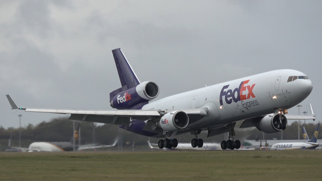 FedEx McDonnell Douglas MD-11F Landing London Stansted