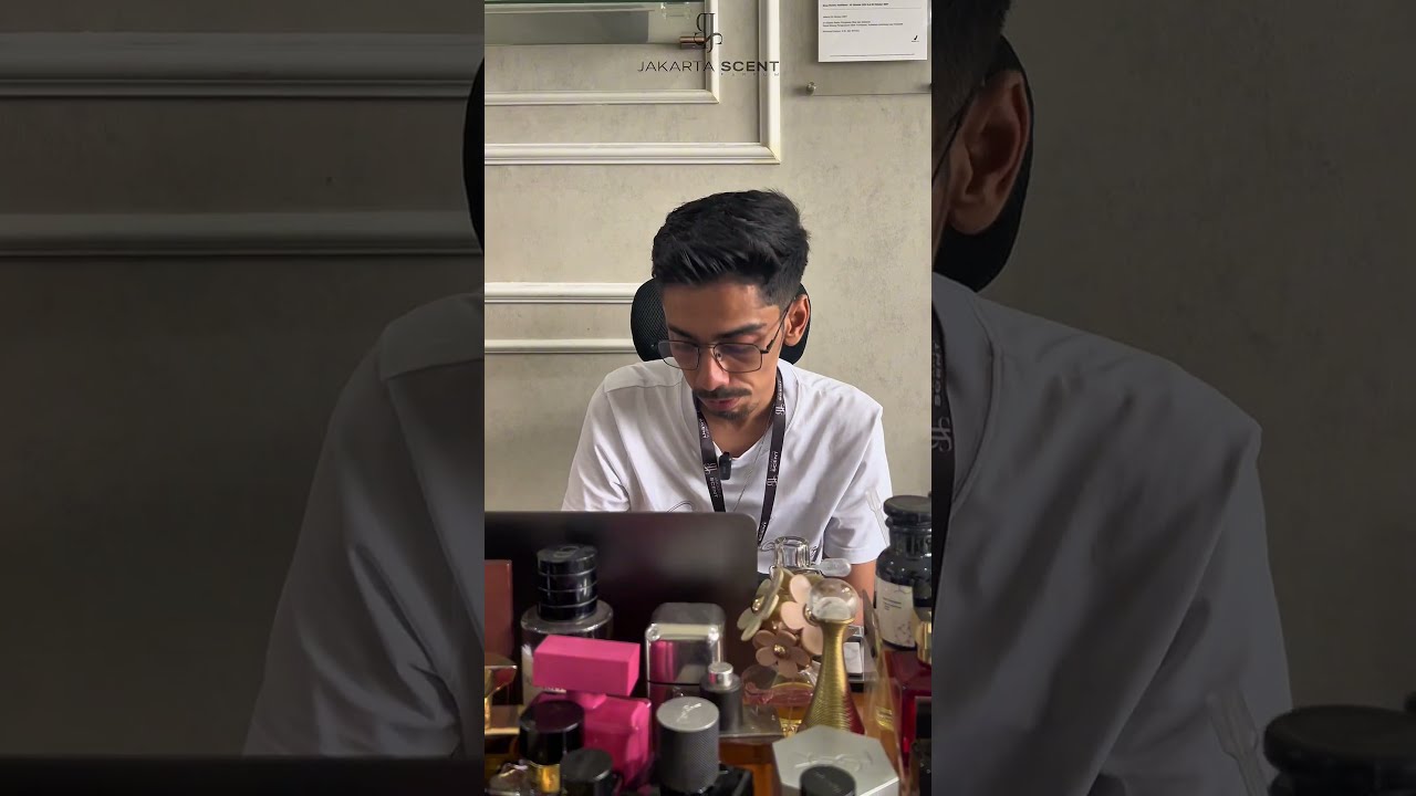 CARA MEMBUAT PARFUM TIDAK CUMA ASAL MENCAMPUR, ADA TEKNIKNYA‼️ #perfumer #fragrance #perfumeryclass