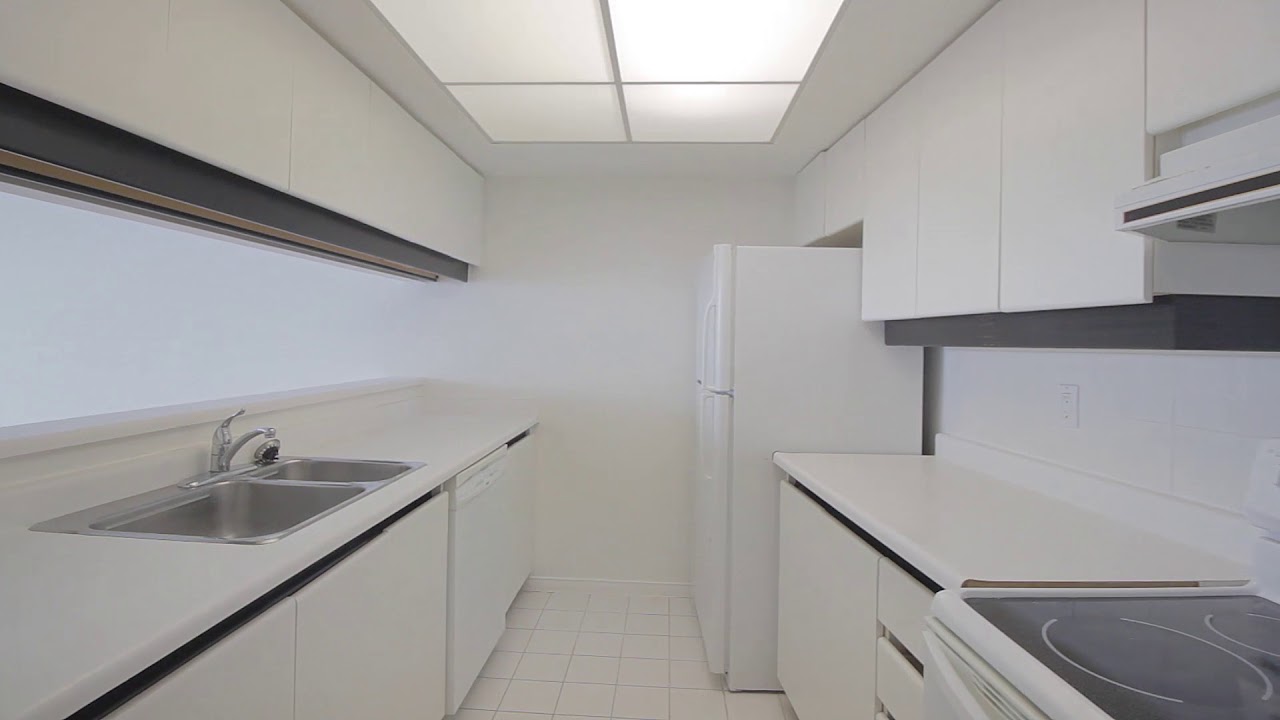 77 Harbour Square #3110, Toronto, ON M5J 2S2