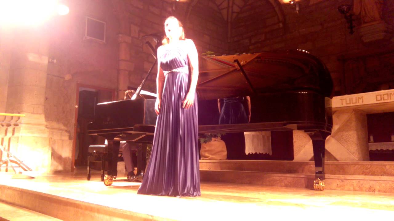 Sara Blanch, soprano; Josep Buforn, piano