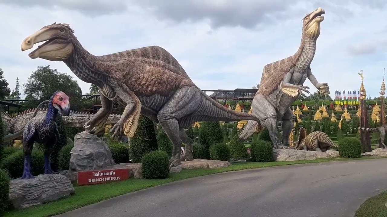 Pattaya Nong Noch Dinasor Walley