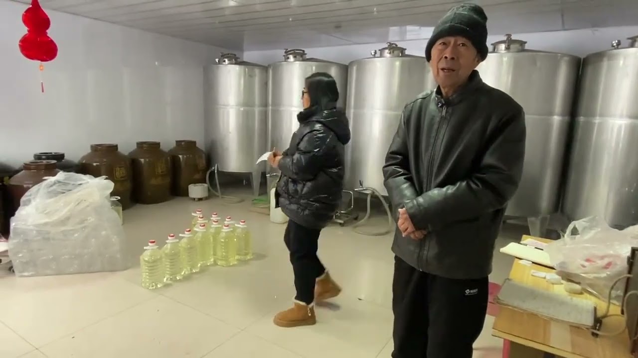 东北酿酒师为了一壶好酒！足足吃了20年中药？赌上了一辈子的健康#传统工艺酿酒 #白酒 #一壶老酒 #以酒会友 #纯粮酒